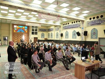استقبال ۱۵۰ شهروند از همایش «سواد رسانه‌ای و شهروند هوشمند» در كمال‌شهر