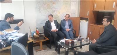 پیگیری خرید اتوبوس‌های درون‌شهری كمال‌شهر در نشست با مدیركل حمل‌ونقل سازمان شهرداری‌ها